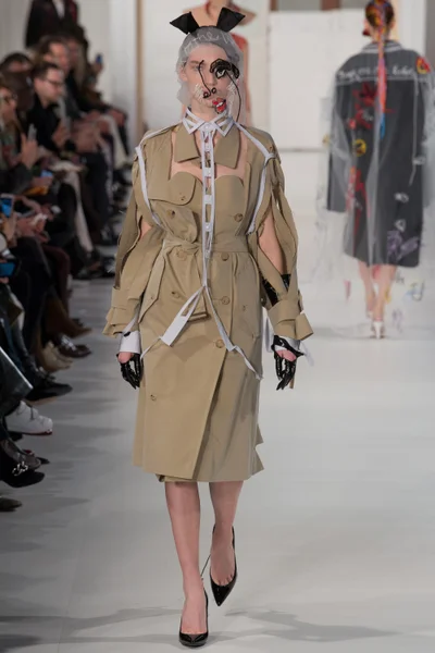Look 9